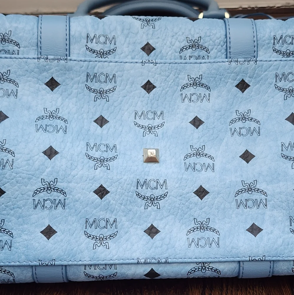 Brand New MCM Visetos Weekender Denim Coated Canvas Bag MUV7AVY02 Large